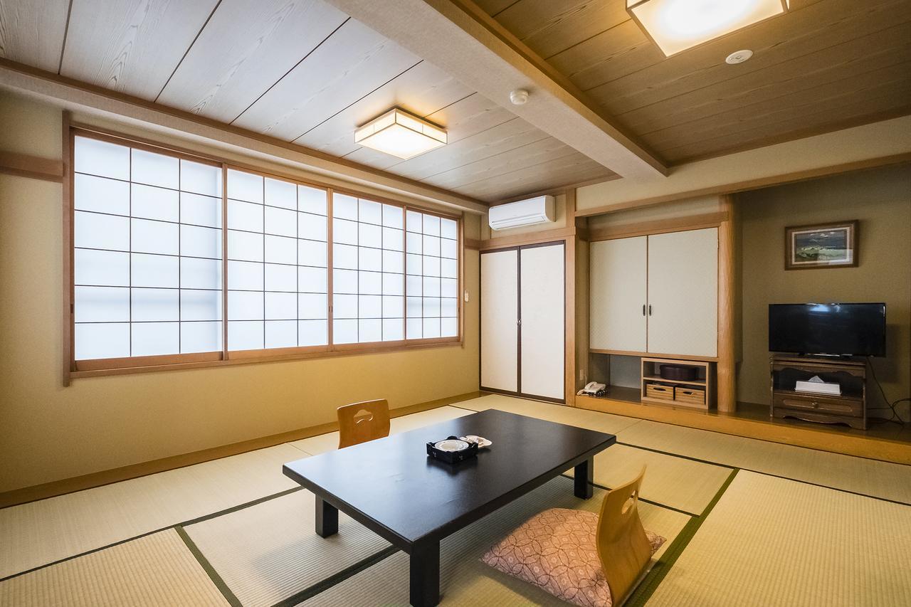 味と湯の宿 ニューとみよし 熱海市 エクステリア 写真